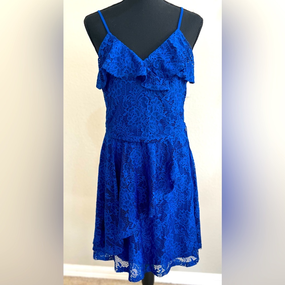 NWOT Royal blue cocktail dress in lace